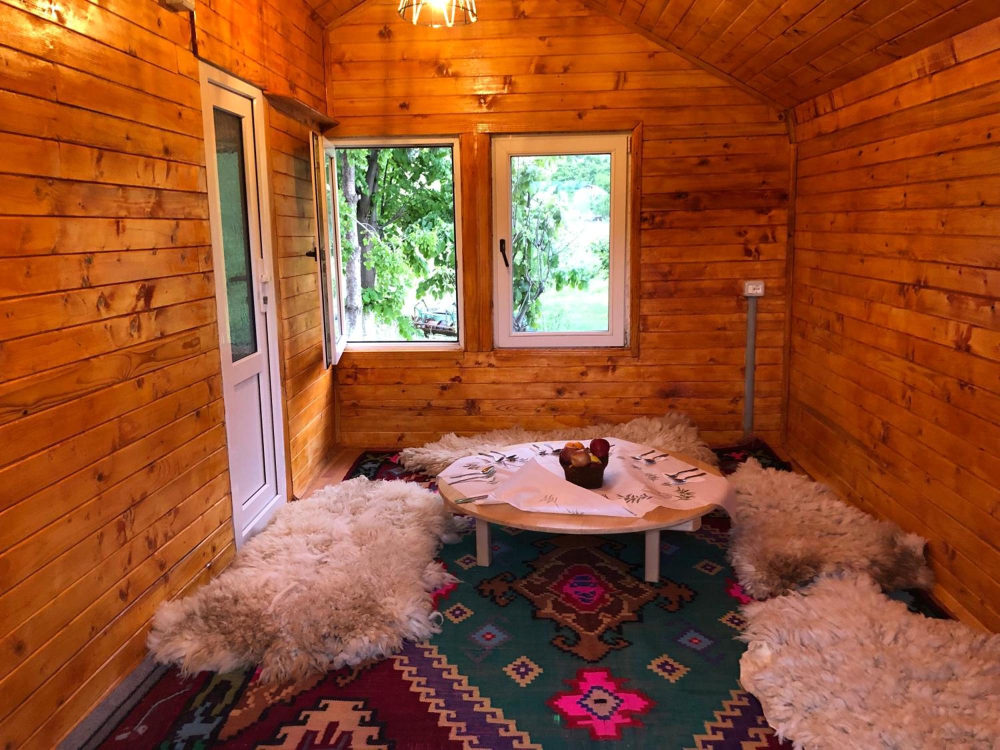 Bujtina Gashi Guest House Kukes Екстер'єр фото